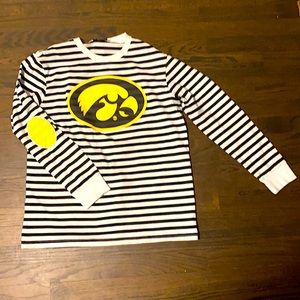 Iowa Hawkeye long sleeved black & white top.